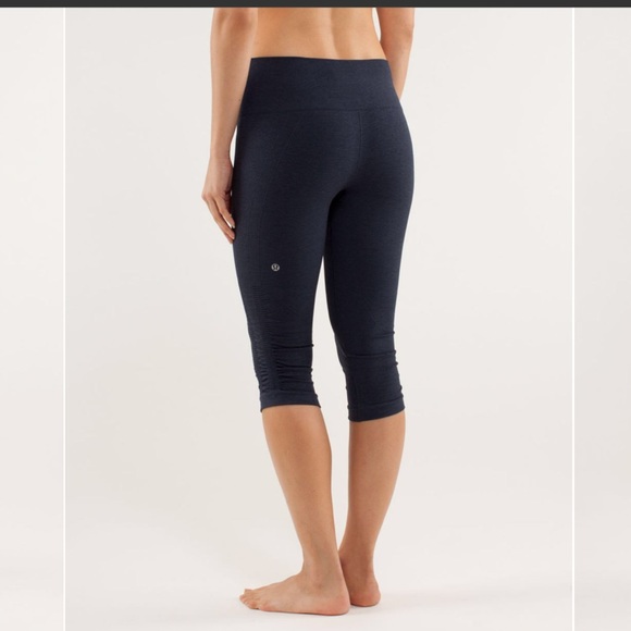 lululemon athletica Pants - Lululemon in the flow crop size 6